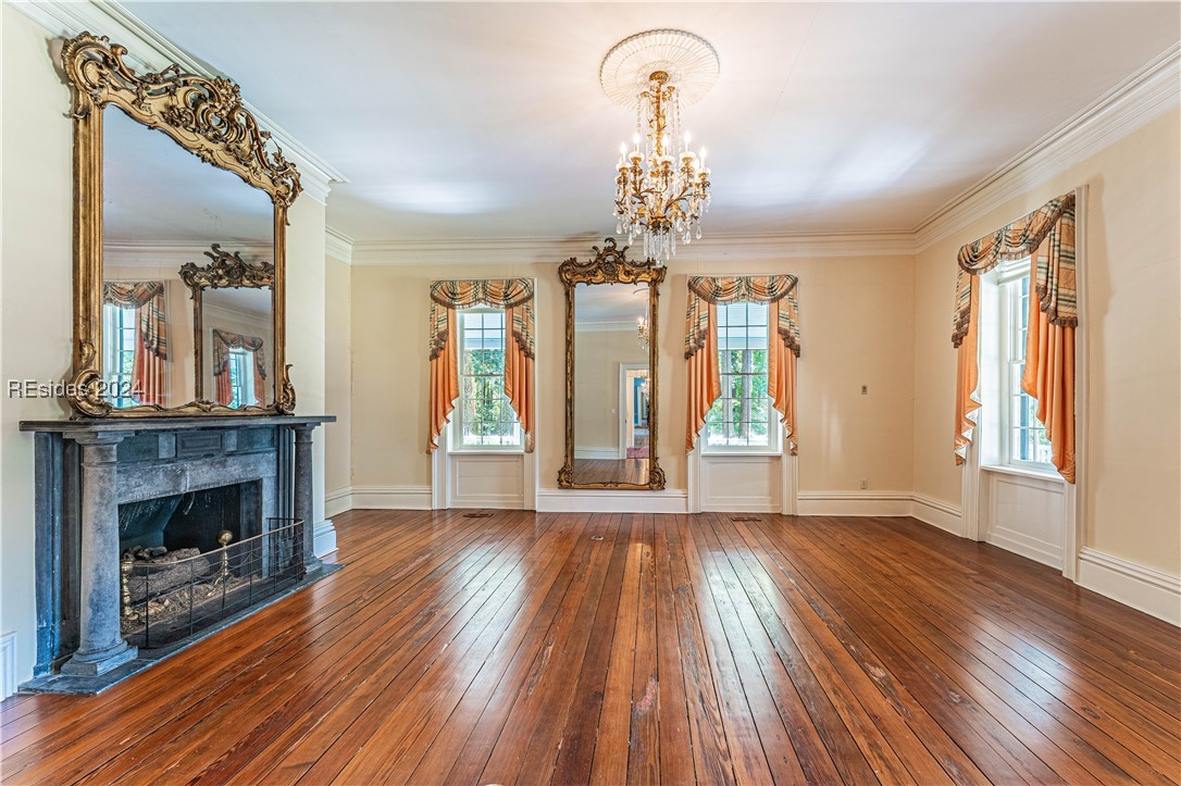 92 Dean Hall Road Seabrook, SC 29940 - Photo 41 of 99 Exceptional elements and details in living room