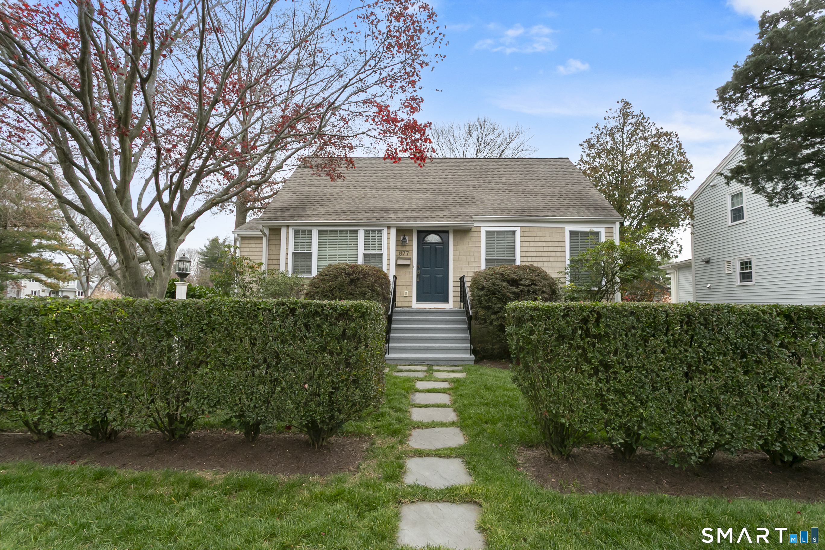 877 South Pine Creek Road Fairfield, CT 06824 - Photo 1 of 39