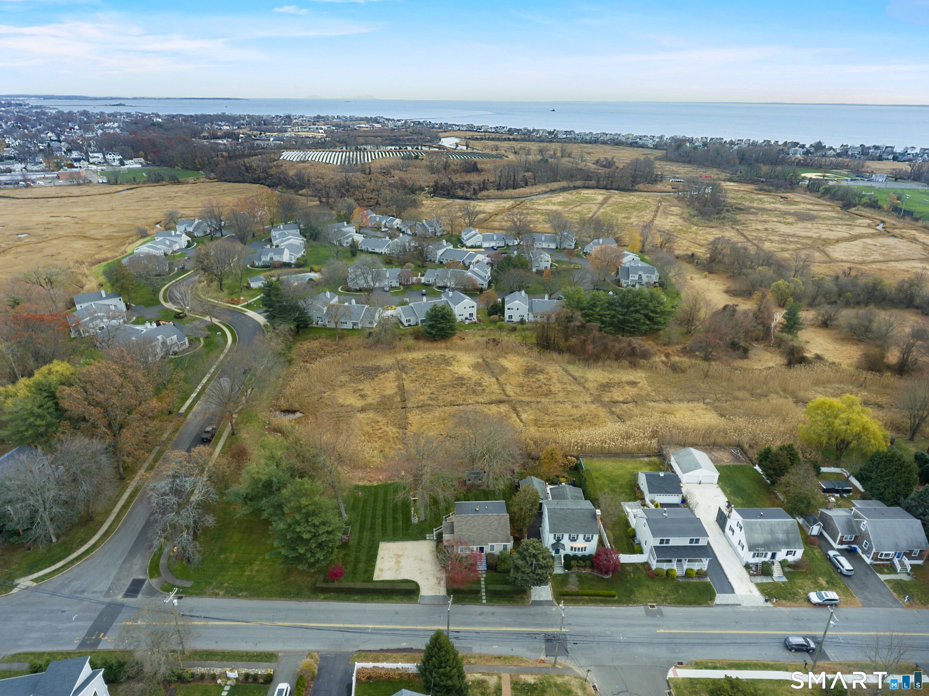 877 South Pine Creek Road Fairfield, CT 06824 - Photo 15 of 39