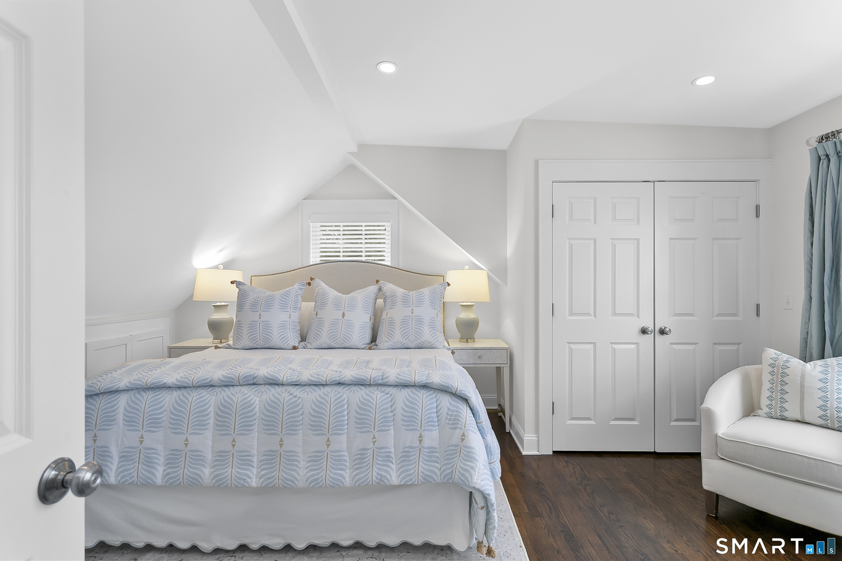 877 South Pine Creek Road Fairfield, CT 06824 - Photo 20 of 39