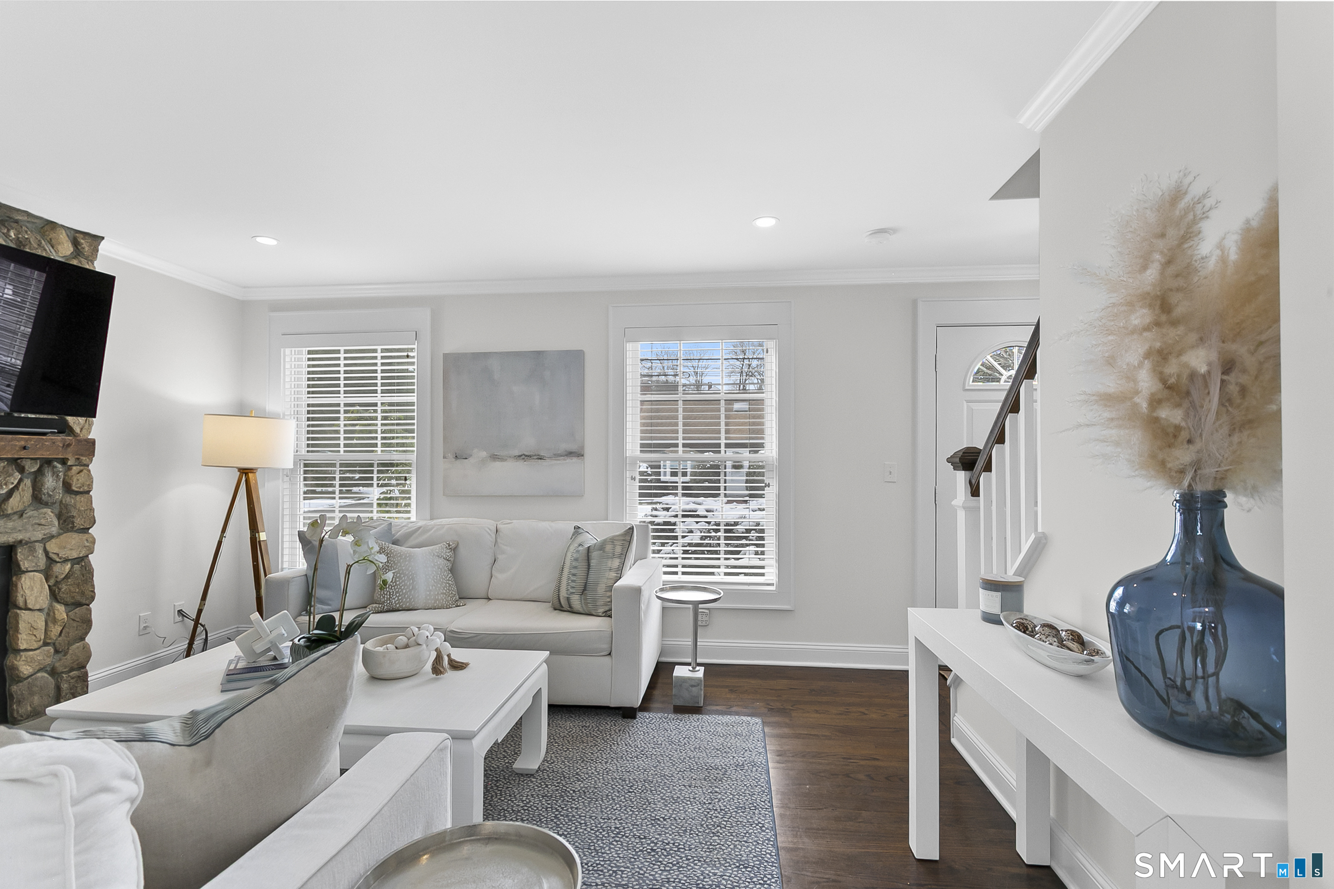 877 South Pine Creek Road Fairfield, CT 06824 - Photo 3 of 39