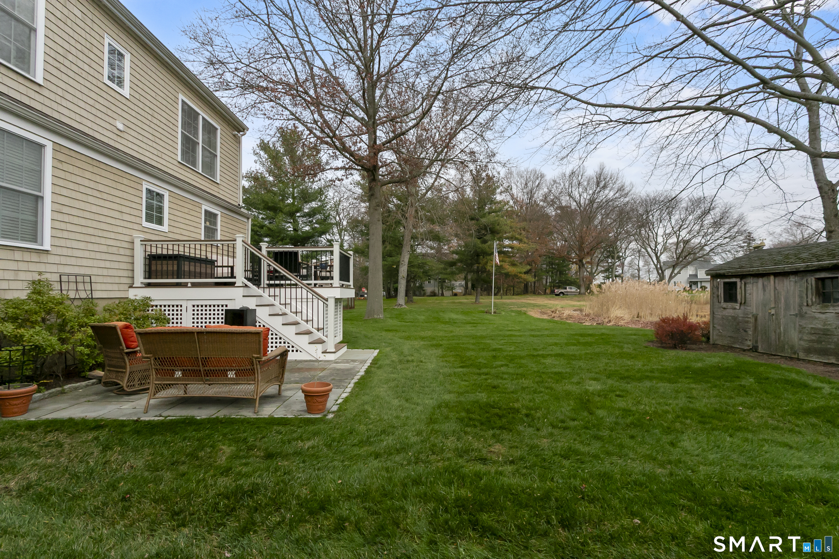 877 South Pine Creek Road Fairfield, CT 06824 - Photo 31 of 39