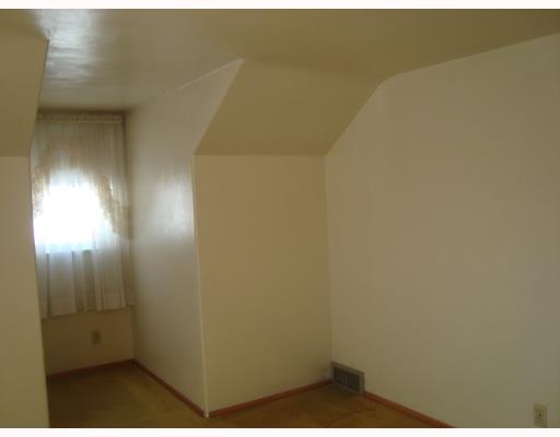 19 Revo Road Baldwin, PA 15236 - Photo 13 of 17 Other. Bedroom