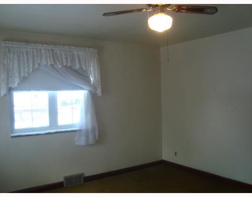 19 Revo Road Baldwin, PA 15236 - Photo 10 of 17 Master Bedroom.
