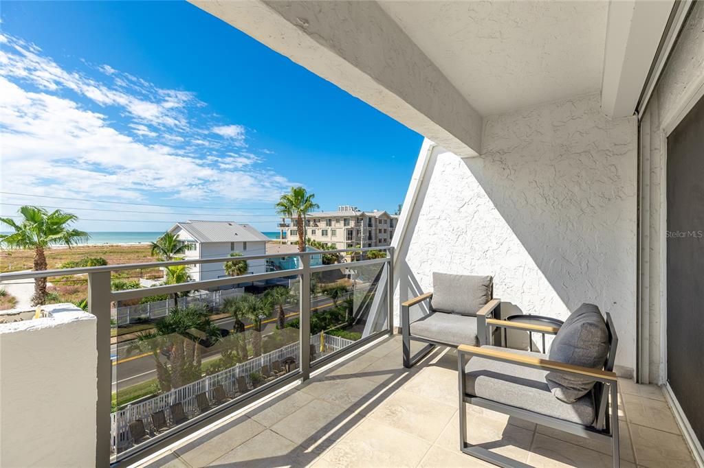 625 Beach Road, Unit 407 Sarasota, FL 34242 - Photo 26 of 43 a view of balcony with furniture