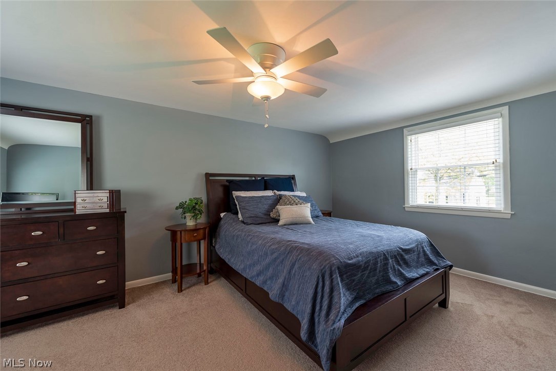 1396 Gordon Road Lyndhurst, OH 44124 - Photo 15 of 33