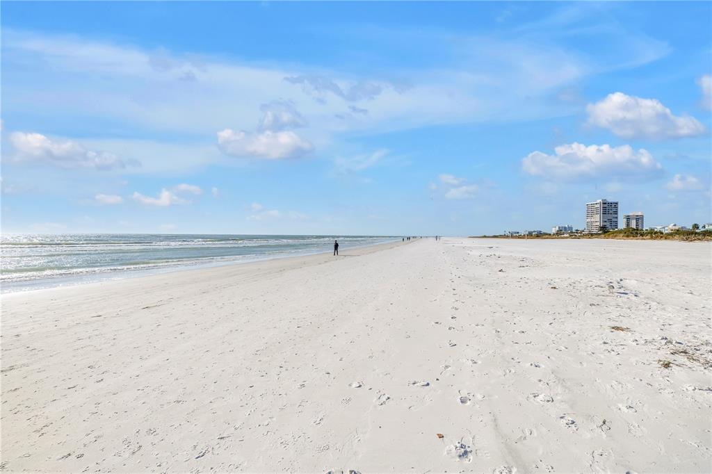 450 Beach Road, Unit 4 Sarasota, FL 34242 - Photo 50 of 64 a view of beach and city