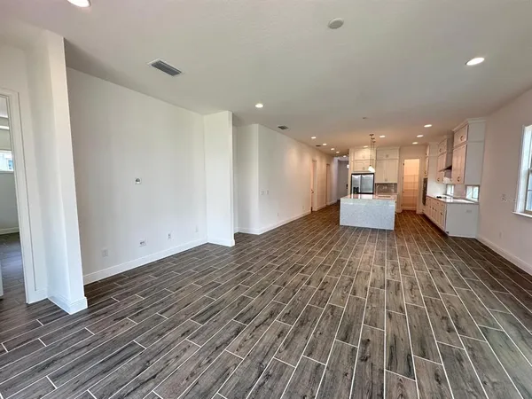 $4,500 | 13724 Larkton Lane, Orlando, FL 32832