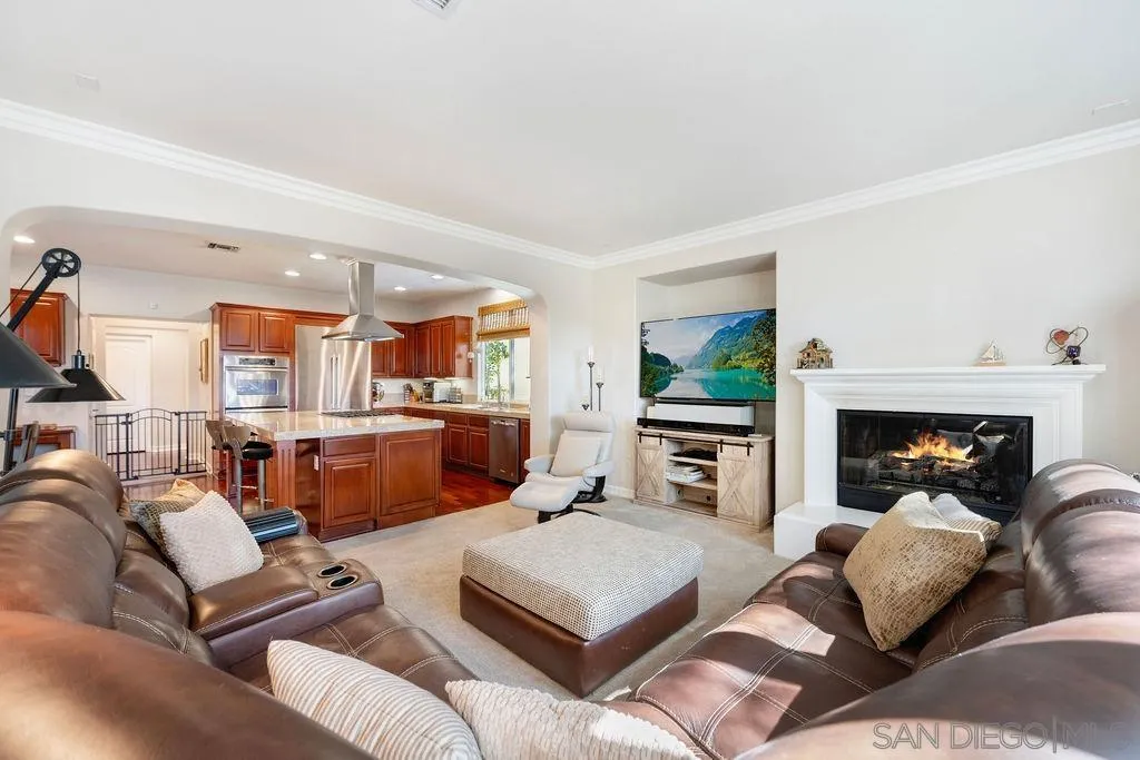 13732 Rosecroft Way San Diego, CA 92130 - Photo 12 of 31