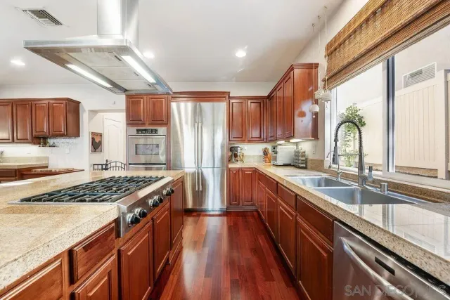 $2,499,999 | 13732 Rosecroft Way, San Diego, CA 92130