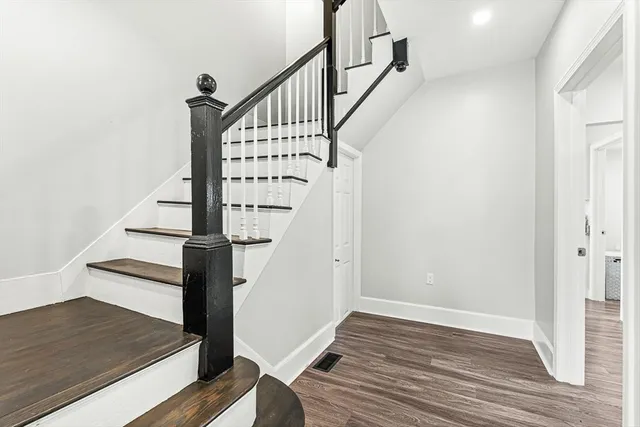 $2,450 | 29 Harvard Street, Unit 1, Winchester, MA 01890