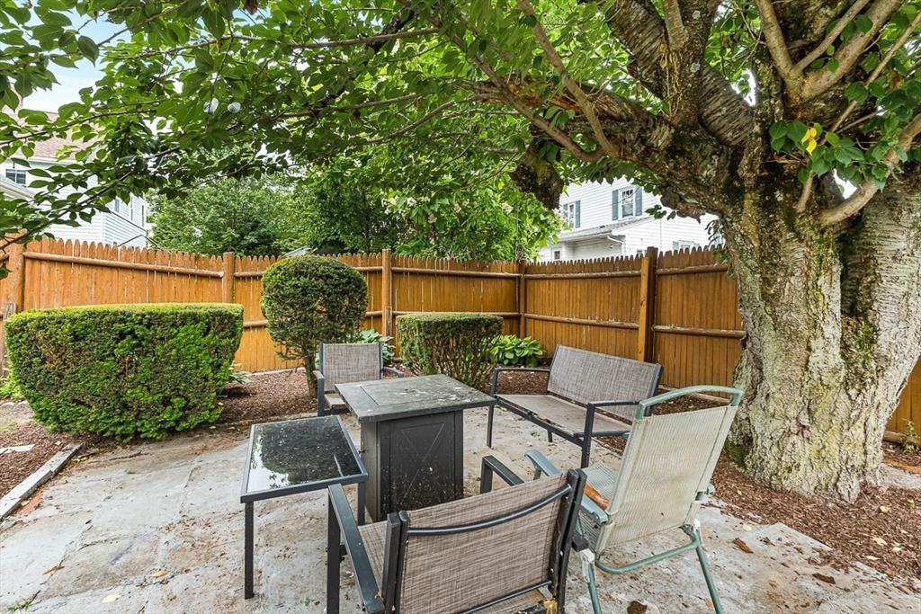 29 Harvard Street, Unit 1 Winchester, MA 01890 - Photo 17 of 25