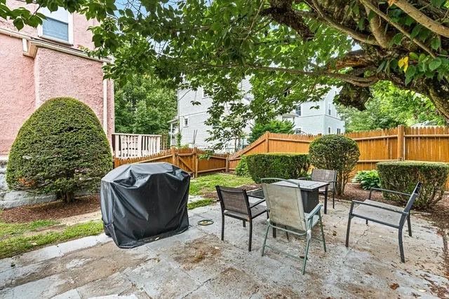 $2,450 | 29 Harvard Street, Unit 1, Winchester, MA 01890