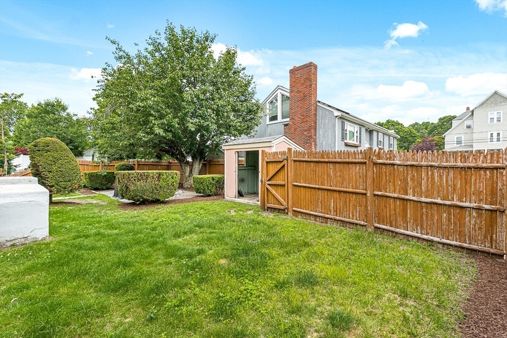 29 Harvard Street, Unit 1 Winchester, MA 01890 - Photo 22 of 25