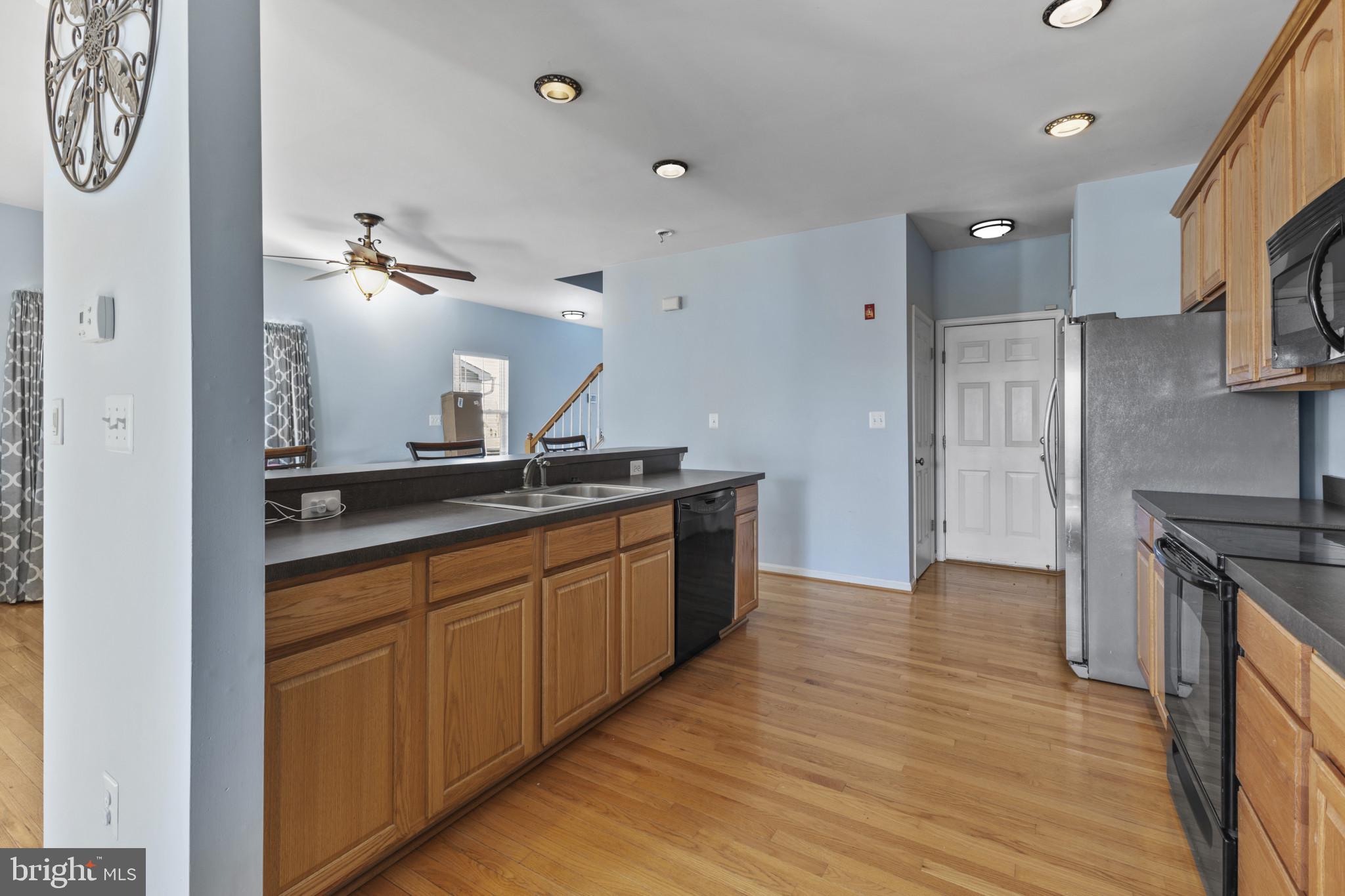 314 Appleby School Road Cambridge, MD 21613 - Photo 9 of 33 Nicely laid out kitchen