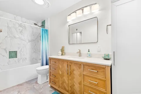 $1,249,900 | 2033 Shadytree Lane, Encinitas, CA 92024