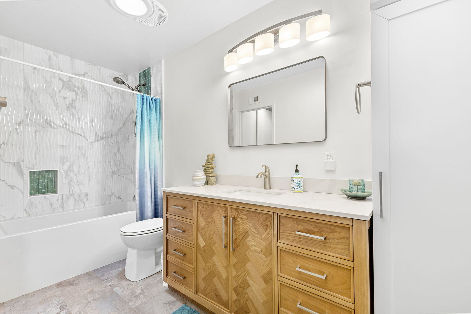 2033 Shadytree Lane Encinitas, CA 92024 - Photo 18 of 28