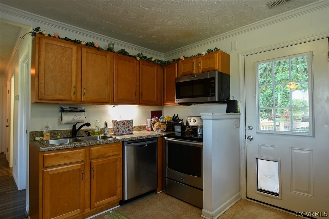 638 Enfield Road Aylett, VA 23009 - Photo 12 of 17 Gallery Image 12