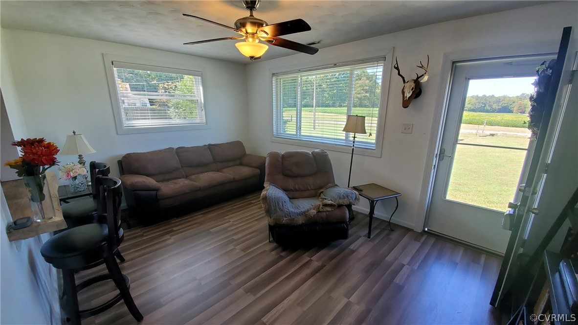 638 Enfield Road Aylett, VA 23009 - Photo 6 of 17 Gallery Image 6