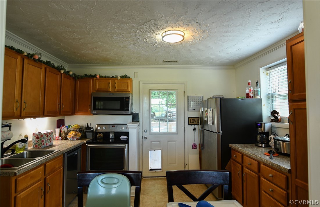 638 Enfield Road Aylett, VA 23009 - Photo 10 of 17 Gallery Image 10