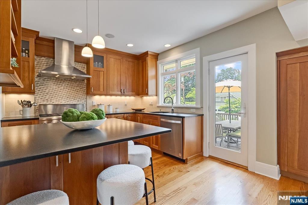 54 Aubrey Road Montclair, NJ 07043 - Photo 13 of 31