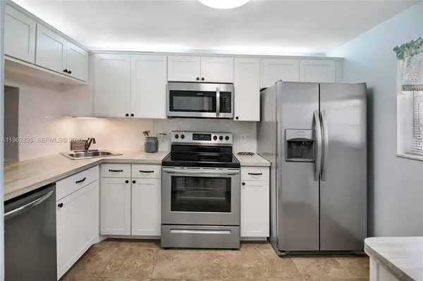 $249,900 | 1501 South Ocean Boulevard, Unit 129, Lauderdale-by-the-Sea, FL 33062