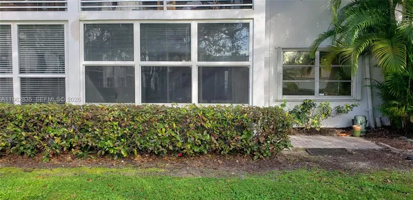 $249,900 | 1501 South Ocean Boulevard, Unit 129, Lauderdale-by-the-Sea, FL 33062