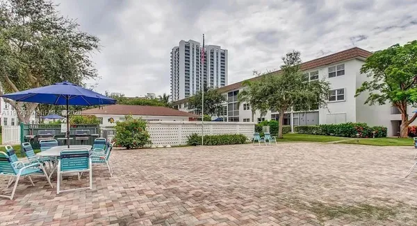 $249,900 | 1501 South Ocean Boulevard, Unit 129, Lauderdale-by-the-Sea, FL 33062