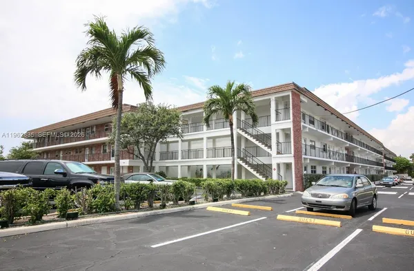 $249,900 | 1501 South Ocean Boulevard, Unit 129, Lauderdale-by-the-Sea, FL 33062