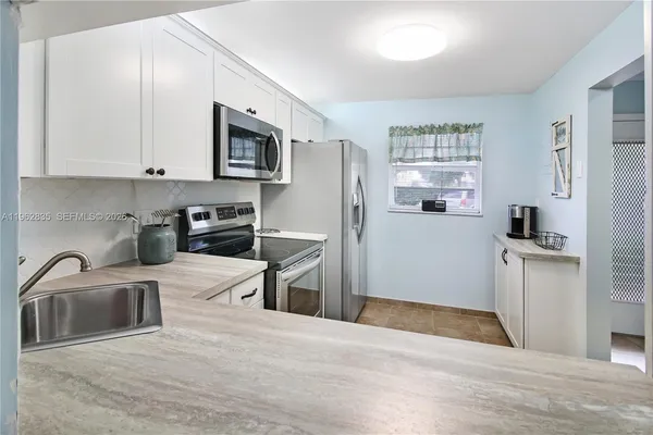 $249,900 | 1501 South Ocean Boulevard, Unit 129, Lauderdale-by-the-Sea, FL 33062