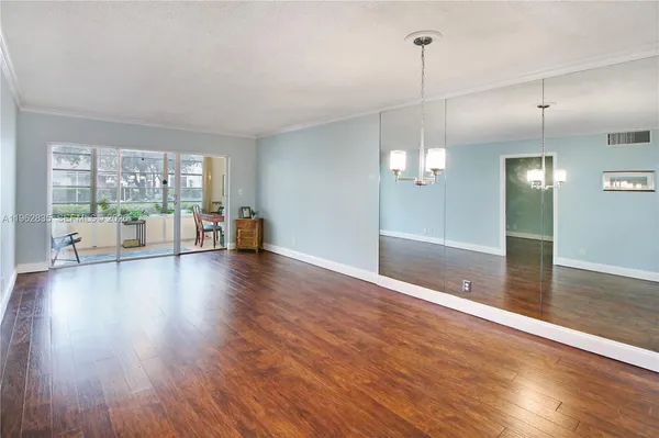 $249,900 | 1501 South Ocean Boulevard, Unit 129, Lauderdale-by-the-Sea, FL 33062