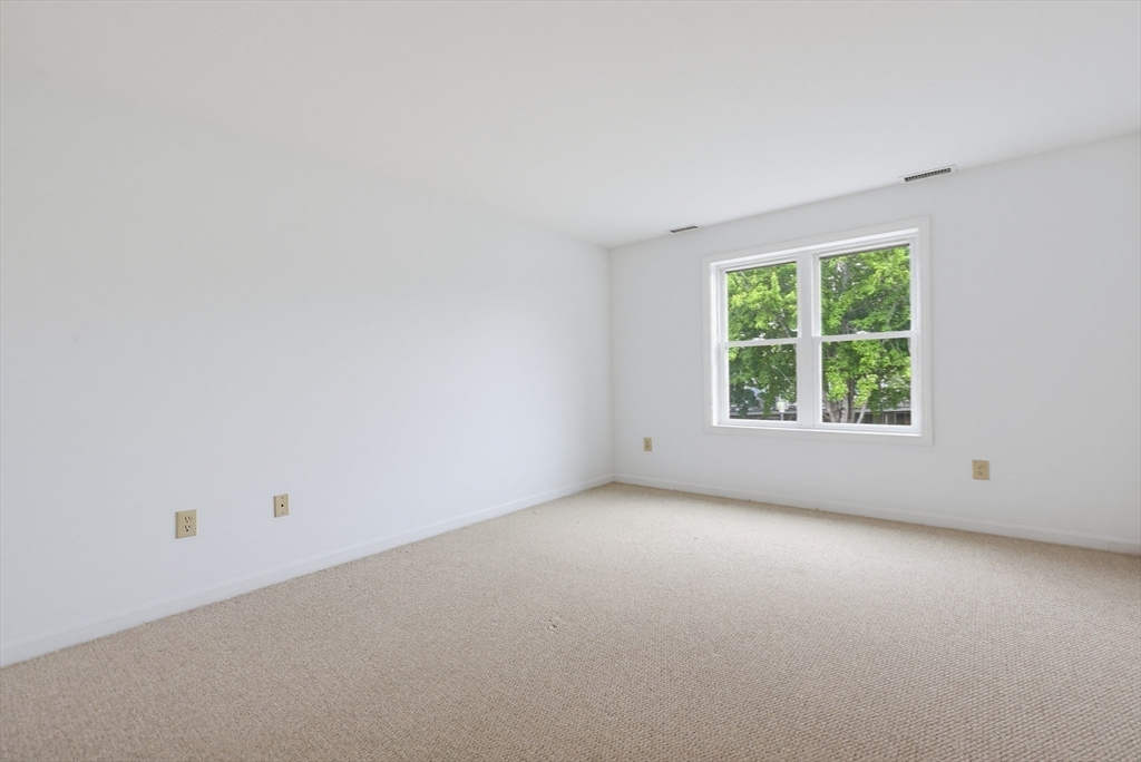 201 Treasure Island Road, Unit 201 Webster, MA 01570 - Photo 28 of 39