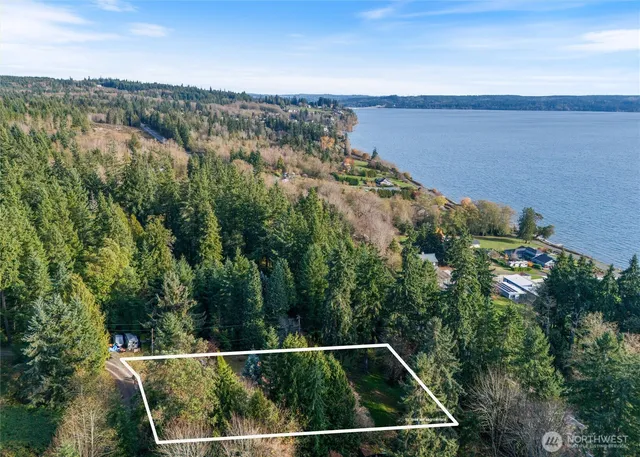 a view of a city and a mountain view