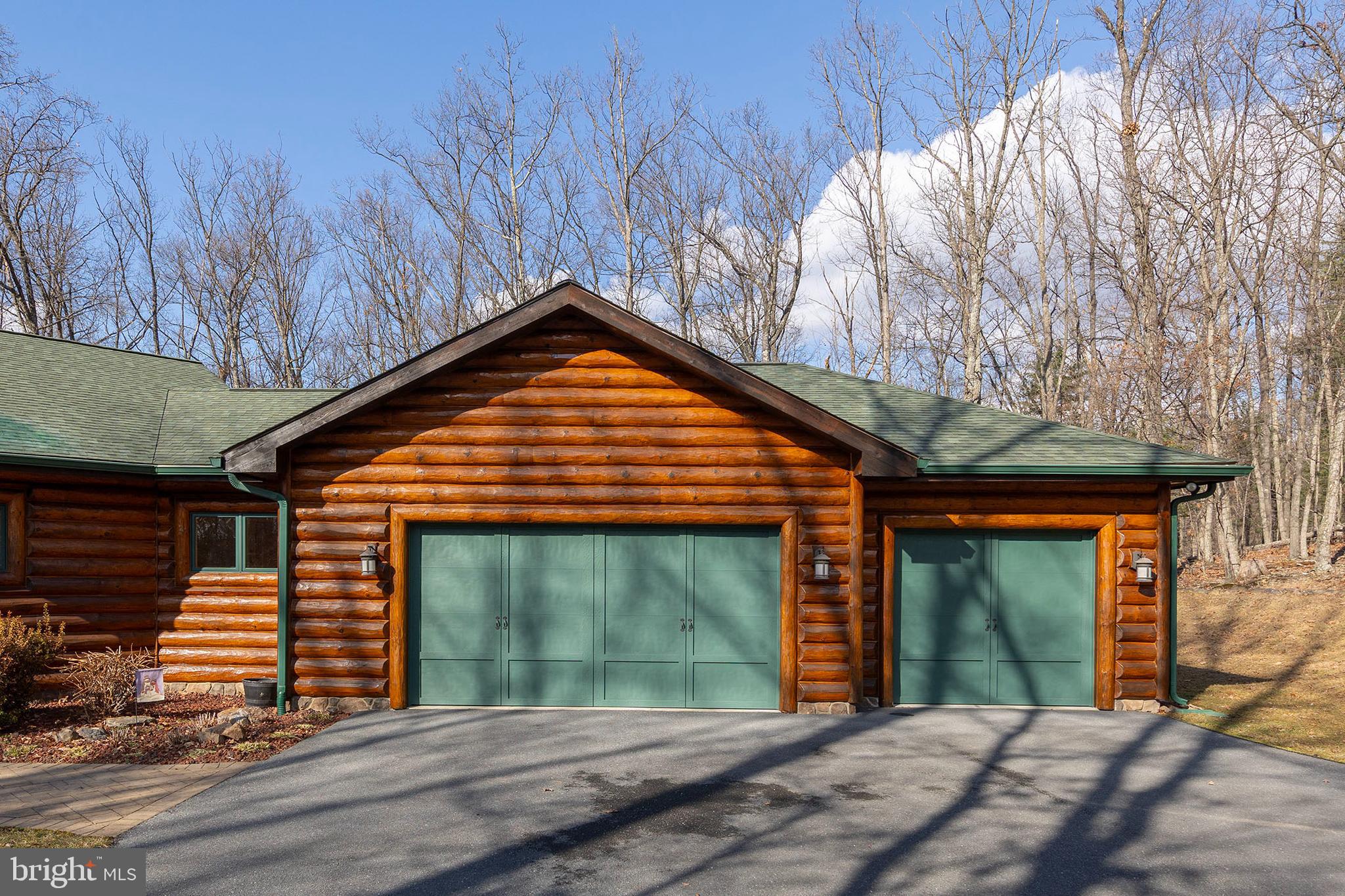 181 Signal Ridge Lane Winchester, VA 22603 - Photo 16 of 70 3-car garage