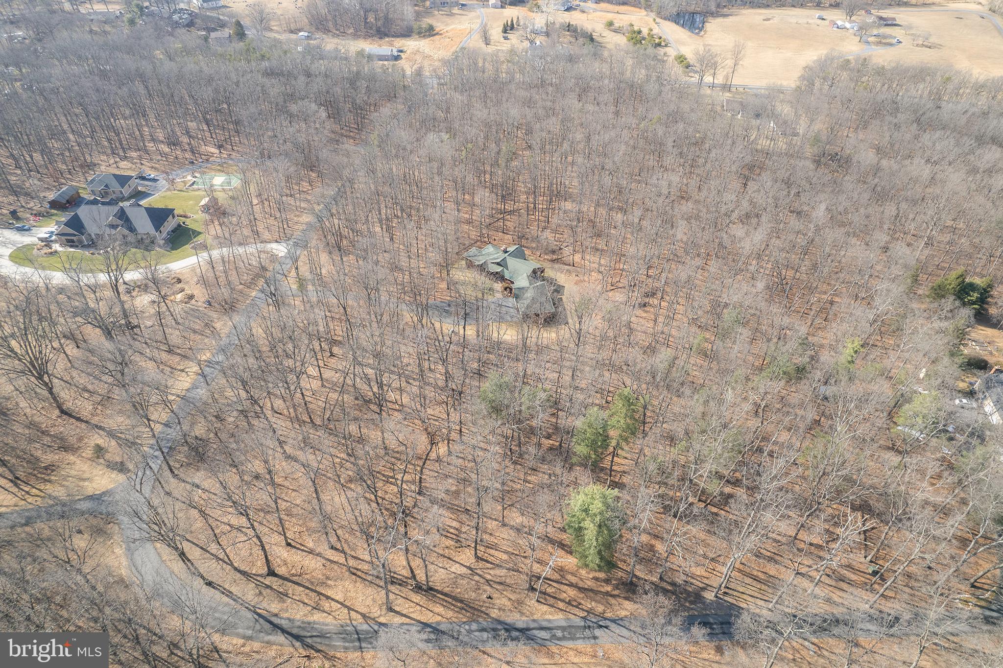 181 Signal Ridge Lane Winchester, VA 22603 - Photo 61 of 70 a bathroom with a shower