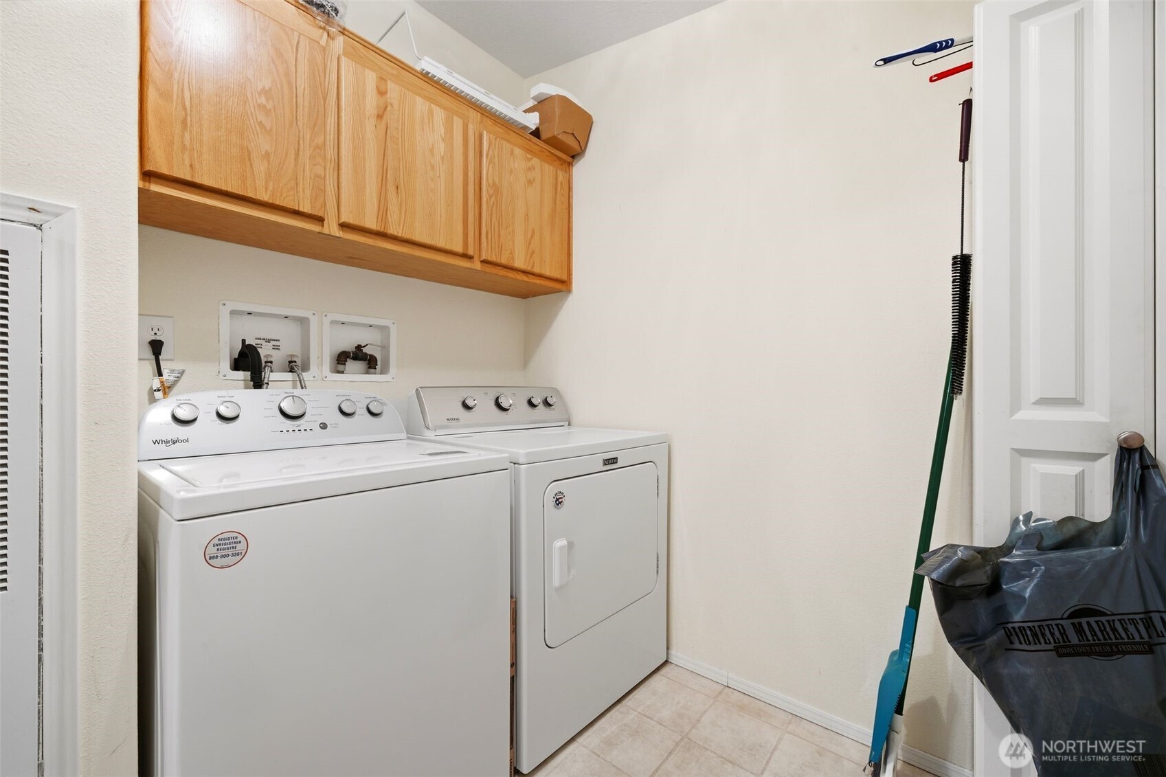 1913 7th Street Sedro-Woolley, WA 98284 - Photo 10 of 28 a utility room with dryer and washer