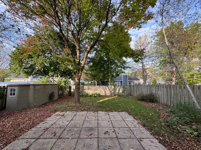 $2,800 | 1109 Blackburn Drive, Grayslake, IL 60030