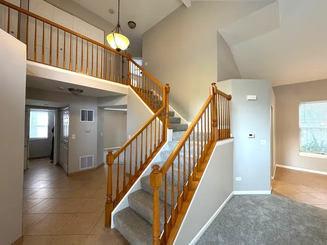 $2,800 | 1109 Blackburn Drive, Grayslake, IL 60030