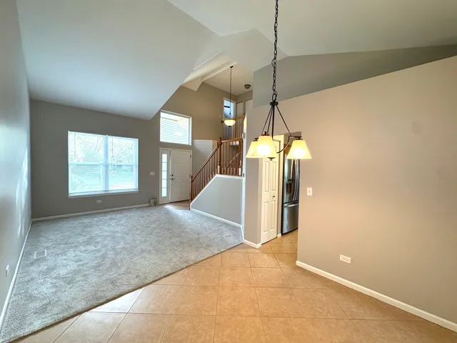 $2,800 | 1109 Blackburn Drive, Grayslake, IL 60030