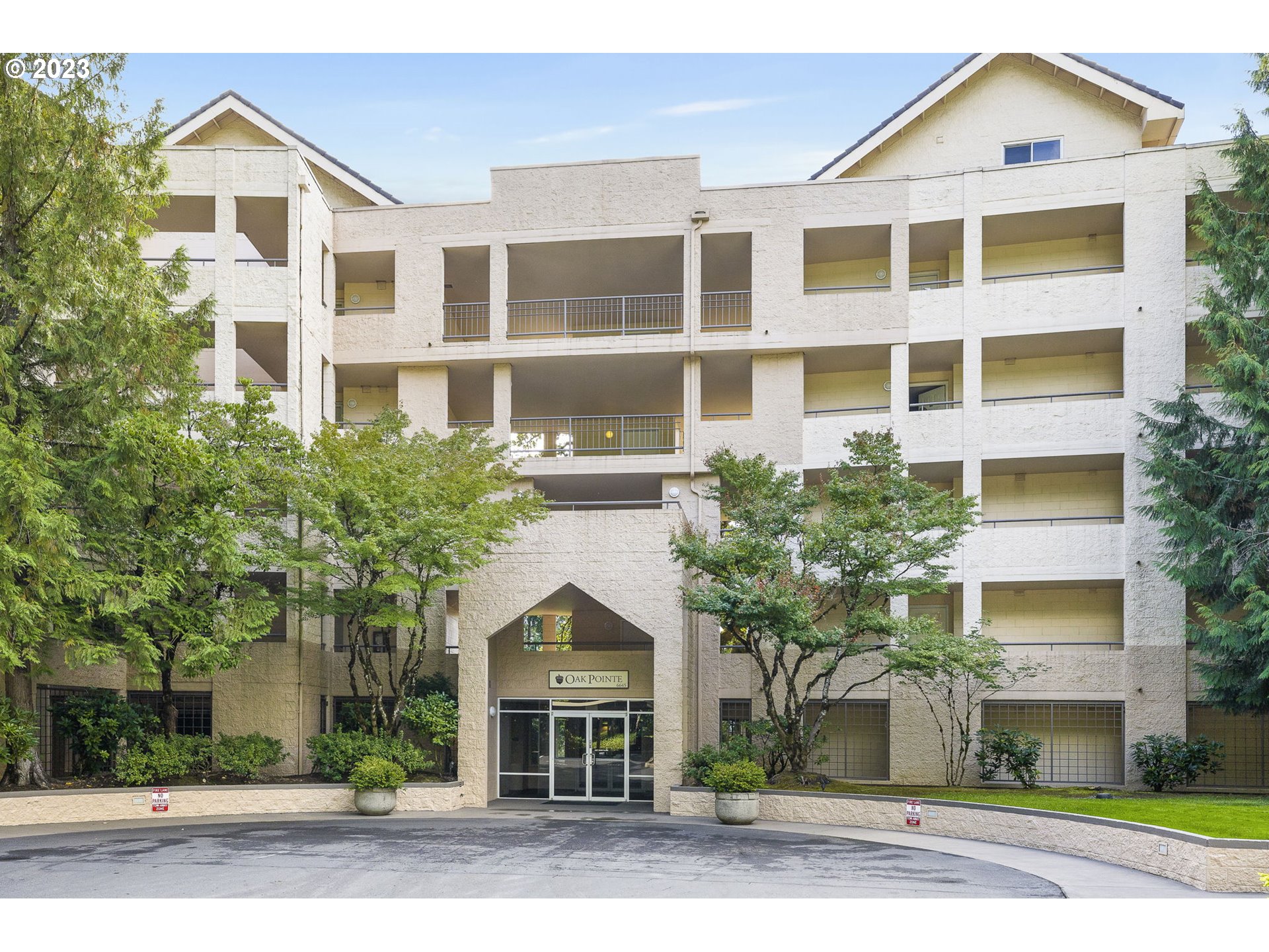 6645 West Burnside Road, Unit 543 Portland, OR 97225 - Photo 2 of 25 Gallery Image 2