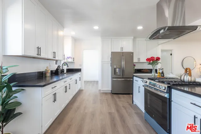 $850,000 | 2295 West Wardlow Road, Long Beach, CA 90810