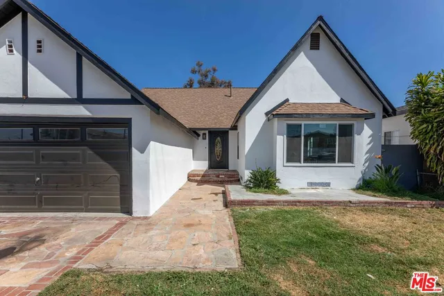 $850,000 | 2295 West Wardlow Road, Long Beach, CA 90810