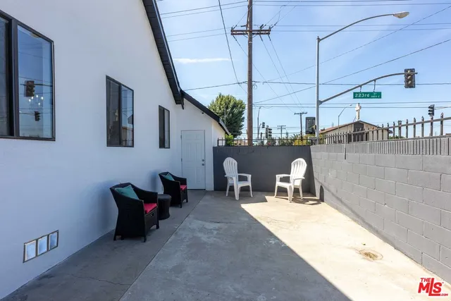 $850,000 | 2295 West Wardlow Road, Long Beach, CA 90810