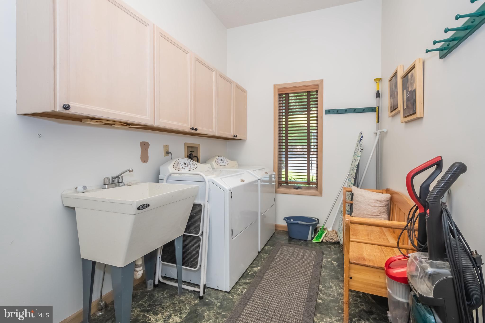 2345 Marsh Hill Road McHenry, MD 21541 - Photo 29 of 77 a utility room with dryer and washer