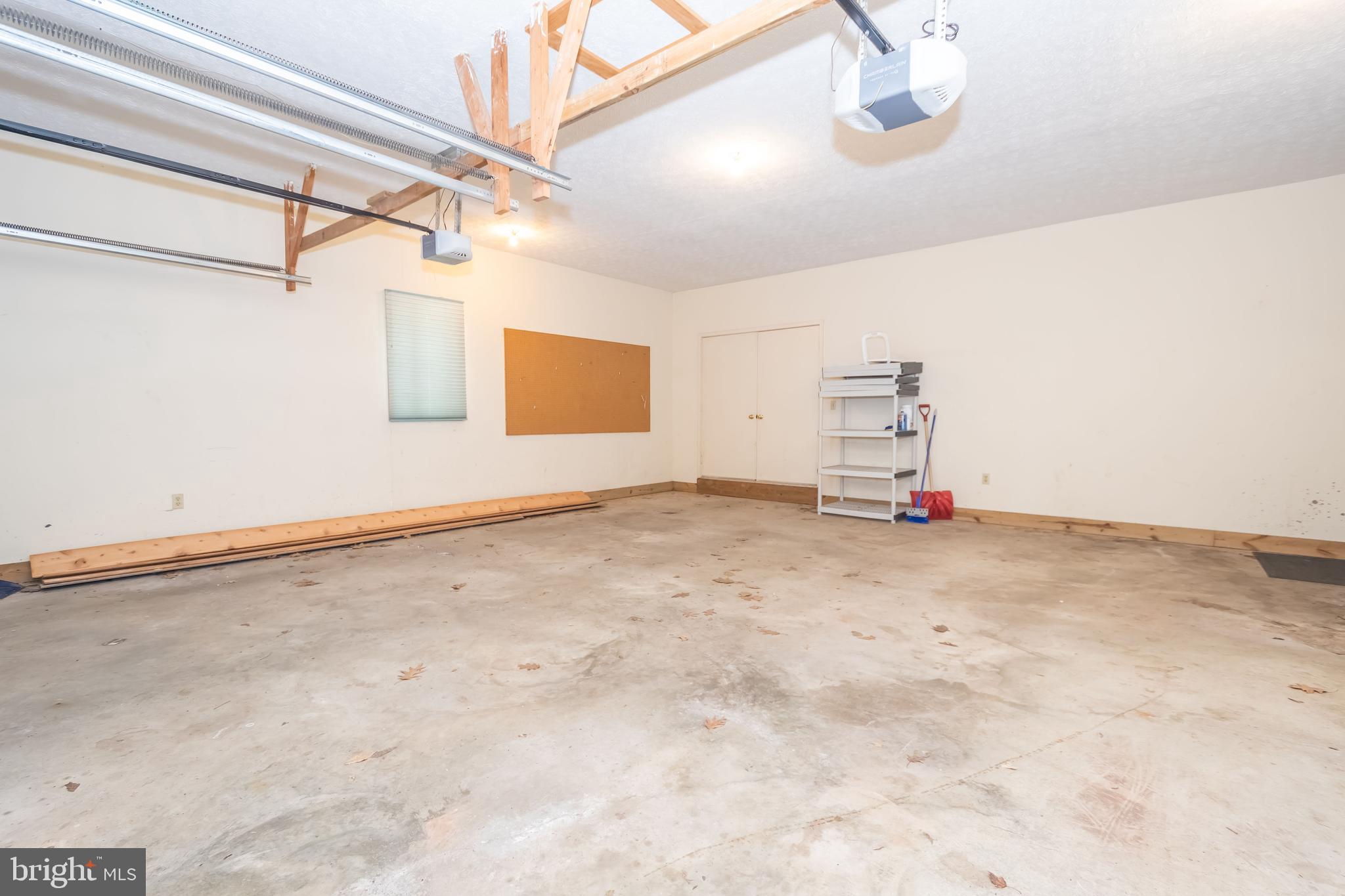 2345 Marsh Hill Road McHenry, MD 21541 - Photo 62 of 77 Garage