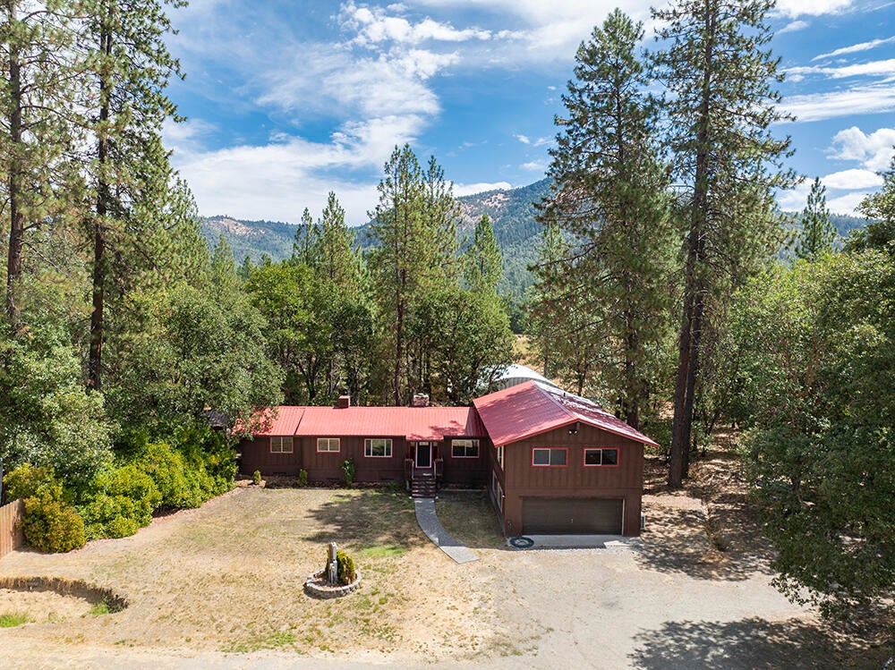 520 Tetherow Road Williams, OR 97544 - Photo 43 of 44 Welcome Home