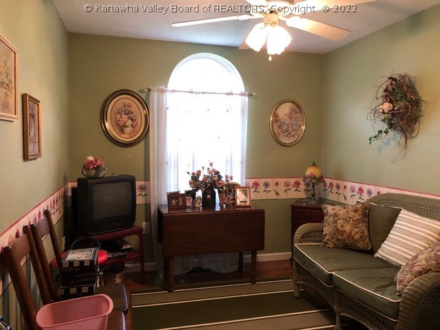 1077 Harmons Branch Road Winfield, WV 25213 - Photo 13 of 19 Gallery Image 13