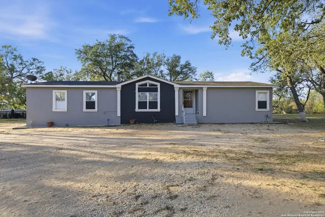 $480,000 | 247 Covey Drive, Lytle, TX 78052