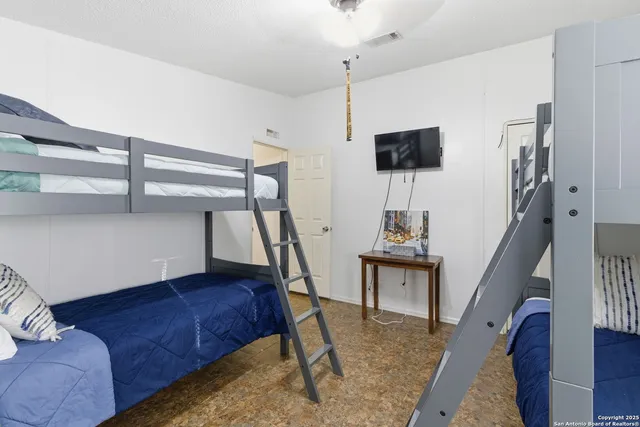 $480,000 | 247 Covey Drive, Lytle, TX 78052