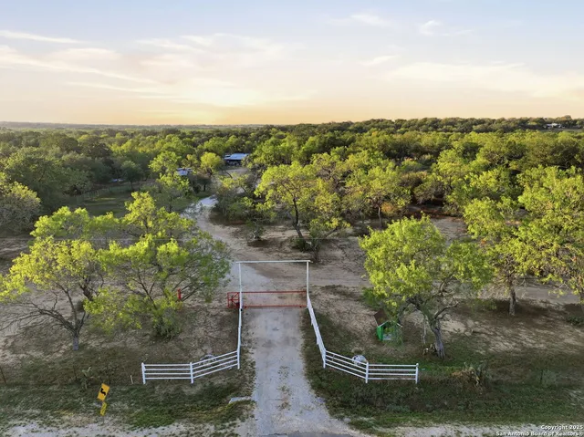 $480,000 | 247 Covey Drive, Lytle, TX 78052